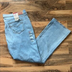 Levi’s Women’s 22W Classic Bootcut Jeans Light Vintage Blue Stretch NWT